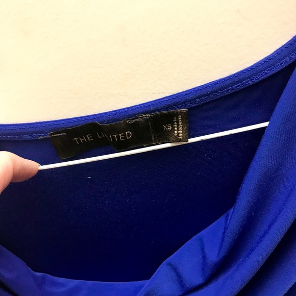 Limited, XS Blue sleeveless top - Picture 2 of 3